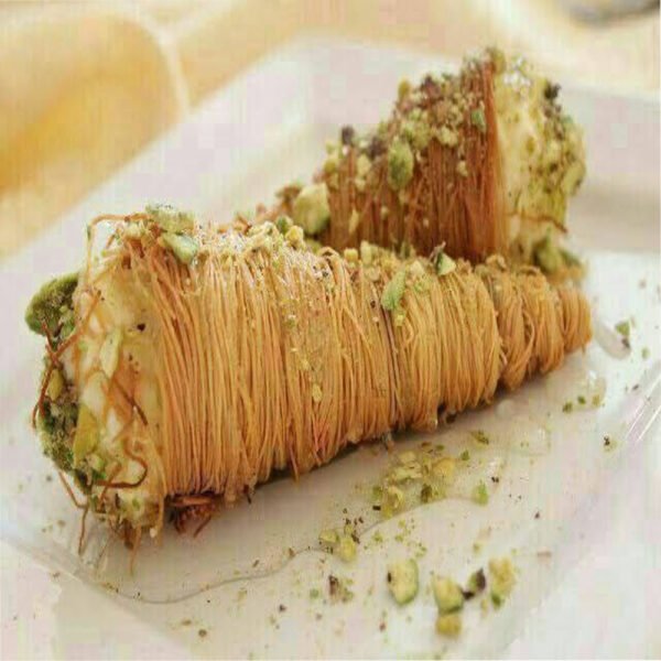 كون الكنافه والمعجنات .🍦🧁🥮